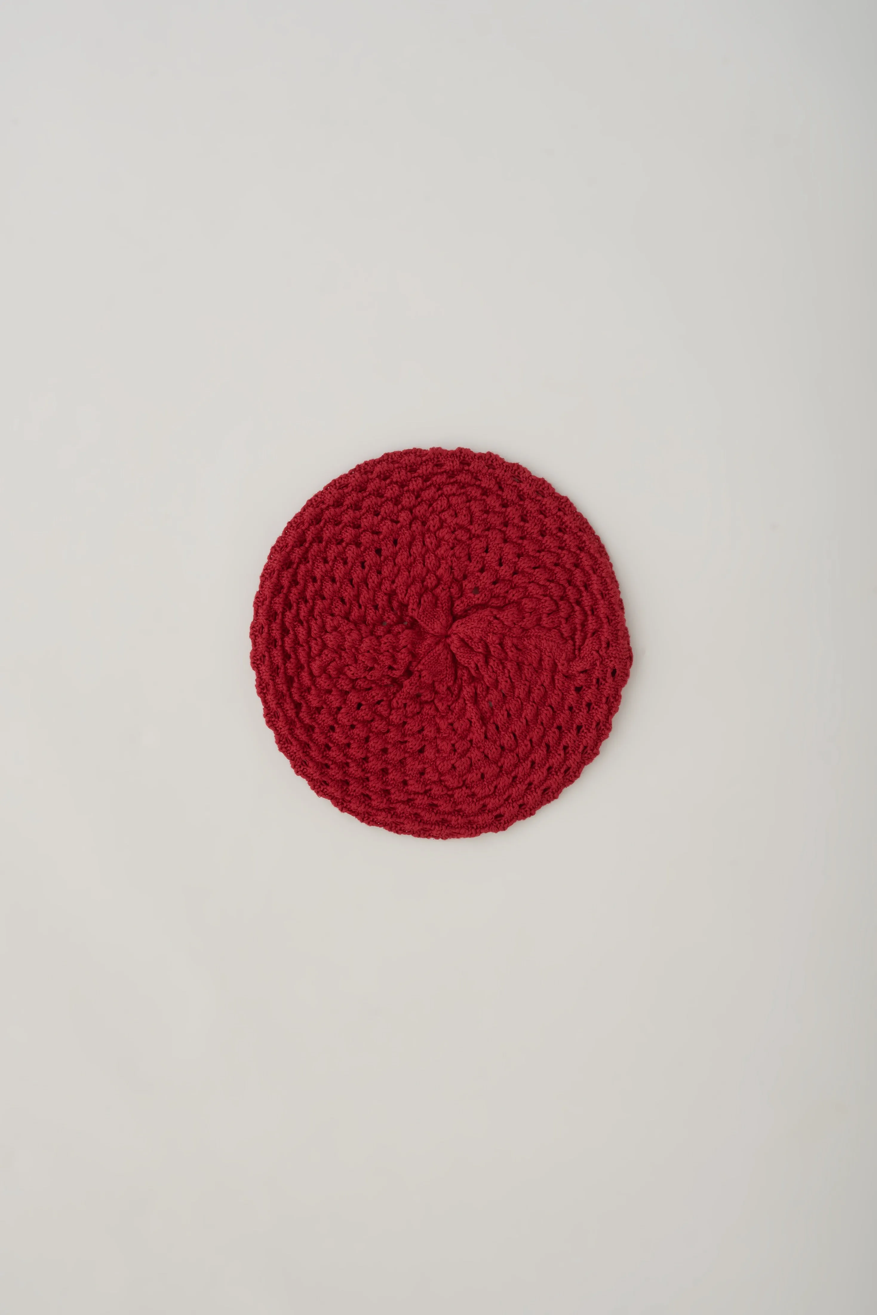 Mina Beret in Jester Red