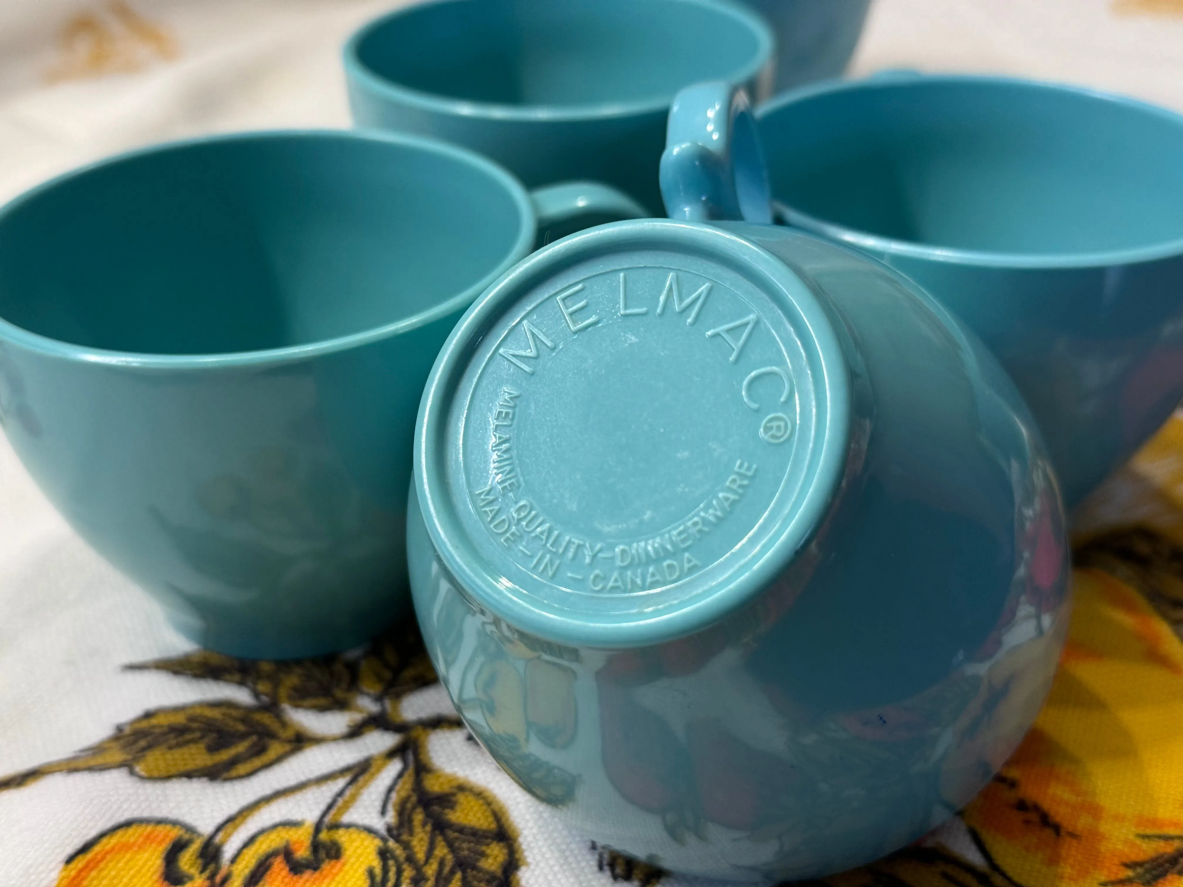 Set of 6 Melmac tea cups